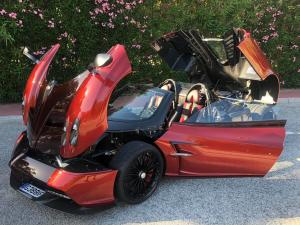 Pagani Huayra Roadster 2019 года  (EU)